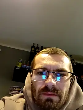 jozsi1995 online show from 15, 4, 2026