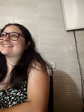 Snapshot of Dark_Cherry20 chatting on 4, 4, 2026 Dark Cherry20 online show from 4, 4, 2026