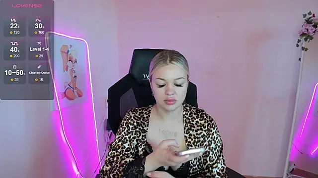 AmeliePeach online show from 19, 6, 2026