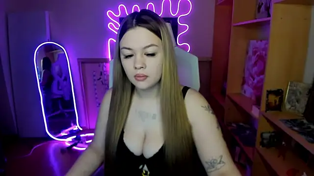 AmeliePeach online show from 12, 4, 2026