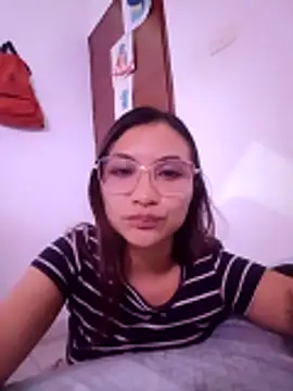 Leticia Hinkley  online show from 14, 4, 2026