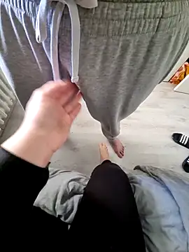 Snapshot of LadyLeni chatting on 7, 4, 2026 LadyLeni online show from 7, 4, 2026