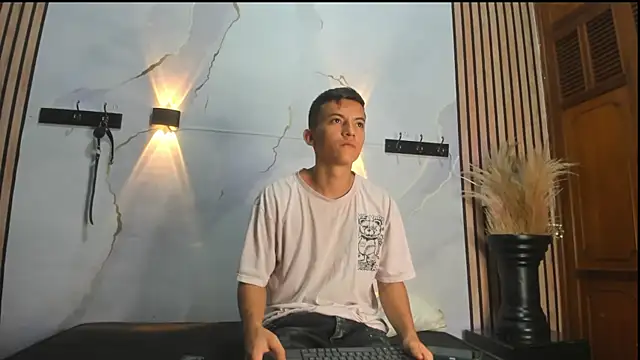 DilanAndKing online show from 10, 4, 2026