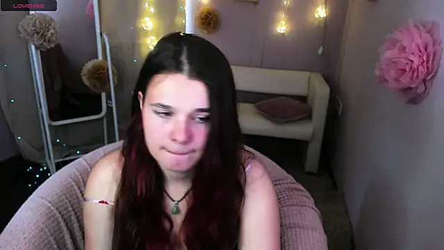 Kacey Love online show from 11, 6, 2026