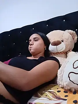 Snapshot of Valentina_Narvaez chatting on 9, 7, 2026 Valentina Narvaez online show from 9, 7, 2026