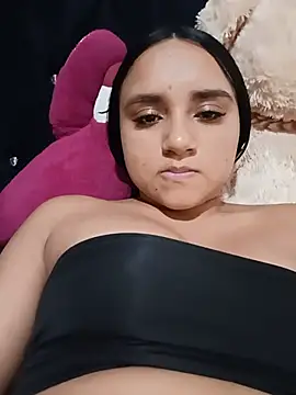 Snapshot of Valentina_Narvaez chatting on 6, 7, 2026 Valentina Narvaez online show from 6, 7, 2026