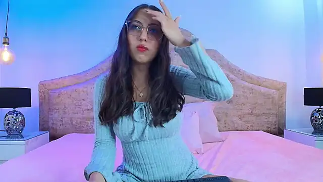 sweetlyundone online show from 26, 5, 2026