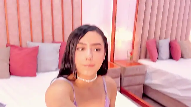 Zoe Monrow online show from 10, 7, 2026