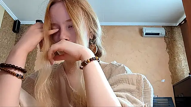 KateVibe 01 online show from 11, 5, 2026