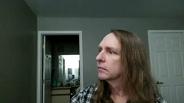 Magnus Luv online show from 8, 7, 2026