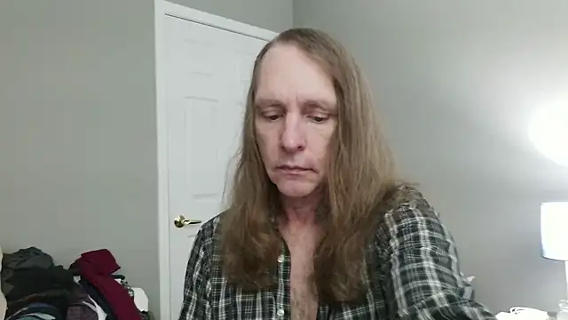 Magnus Luv online show from 13, 7, 2026