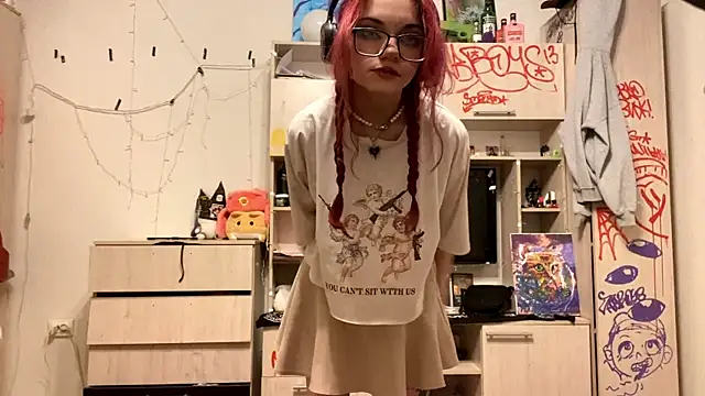 RedHeadCat online show from 4, 4, 2026