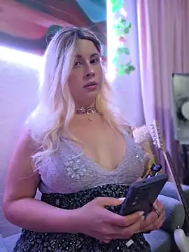 ItsAuroraBorealis online show from 2, 6, 2026