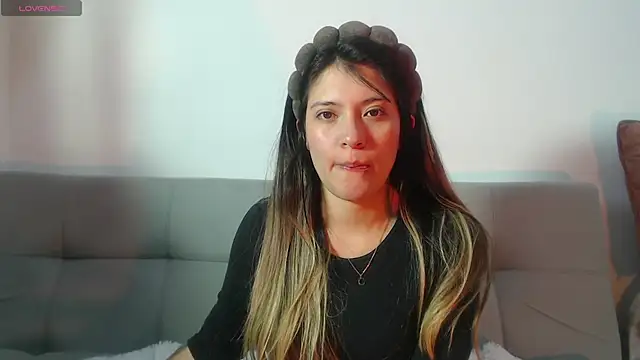 Snapshot of hannajonnes1 chatting on 17, 6, 2026 hannajonnes1 online show from 17, 6, 2026