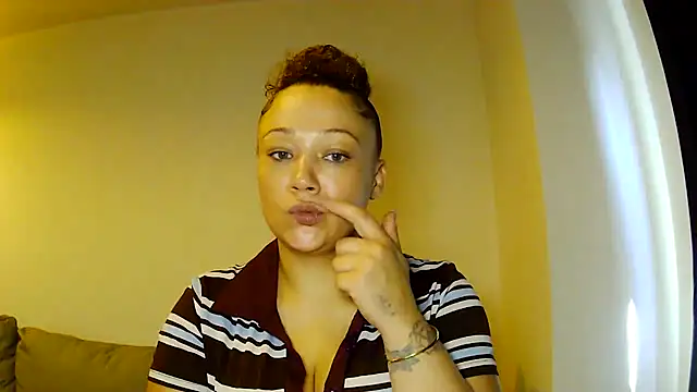 Theone T online show from 29, 7, 2026