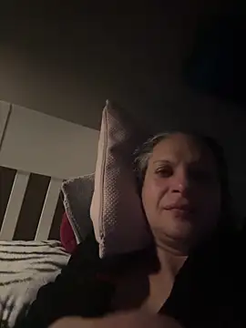 SweetLilTrouble online show from 5, 4, 2026