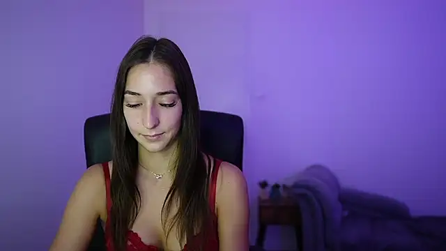 Crystalbrunette18 online show from 25, 6, 2026