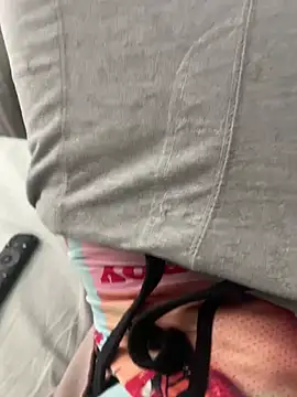 Pussymuncher822 online show from 9, 4, 2026