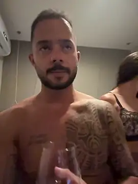 sexy couple82 online show from 13, 4, 2026