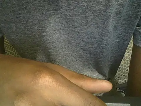 Snapshot of chatting on 6, 4, 2026 online show from 6, 4, 2026