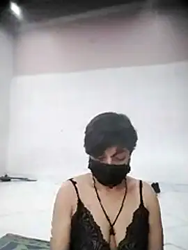 hotty-krtika online show from 8, 4, 2026