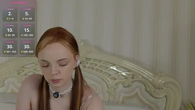 Snapshot of LianaGracee chatting on 19, 4, 2026 LianaGracee online show from 19, 4, 2026