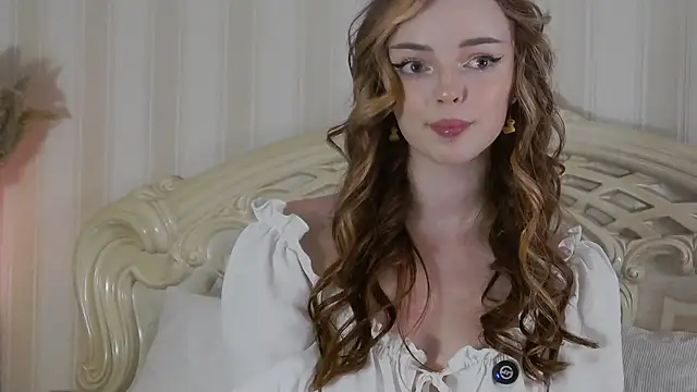 Snapshot of LianaGracee chatting on 18, 6, 2026 LianaGracee online show from 18, 6, 2026