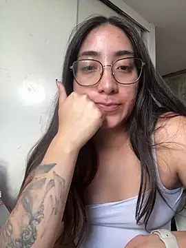 vampiralatina online show from 12, 6, 2026