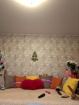 LaliaMia online show from 5, 12, 2025