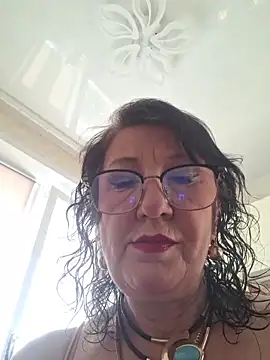 Snapshot of LaliaMia chatting on 18, 5, 2026 LaliaMia online show from 18, 5, 2026