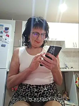 LaliaMia online show from 4, 12, 2025