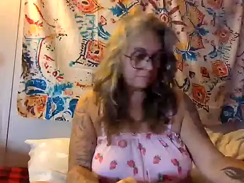 Blondejenn online show from 9, 4, 2026