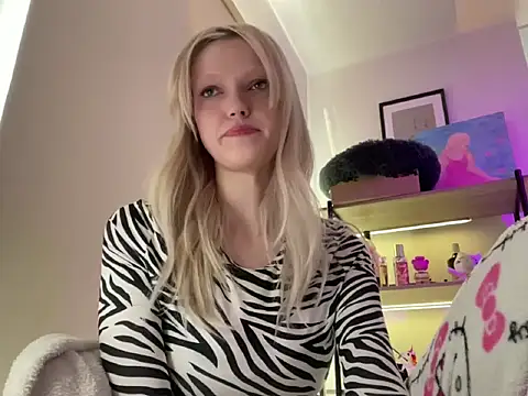 StellinaLuna online show from 14, 4, 2026