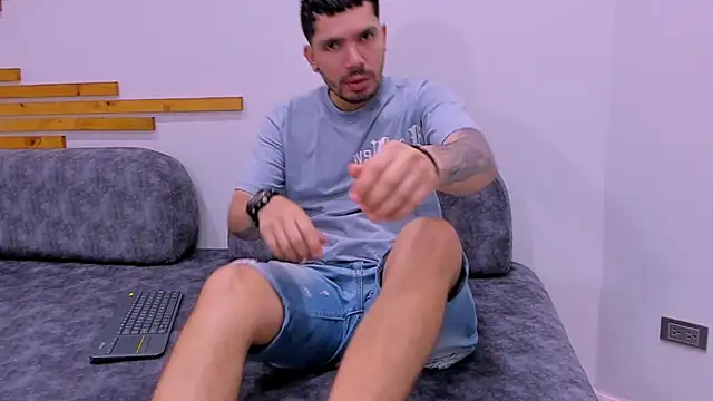 Mateew   online show from 6, 4, 2026