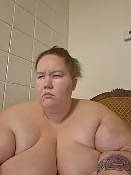 hisalphaqueen27 online show from 11, 4, 2026