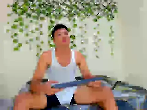 teylor hot 21cm online show from 12, 4, 2026