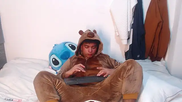 felipecams online show from 8, 7, 2026