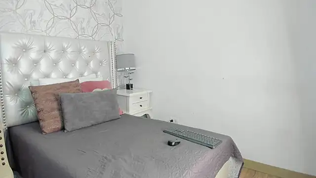 cathaleja 20  online show from 11, 4, 2026