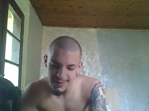 Snapshot of robertmrn112 chatting on 12, 6, 2026 robertmrn112 online show from 12, 6, 2026