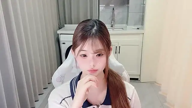 Snapshot of xiaoyugan_cute chatting on 18, 7, 2026 xiaoyugan cute online show from 18, 7, 2026