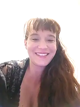 Snapshot of Maggie38 chatting on 11, 5, 2026 Maggie38 online show from 11, 5, 2026