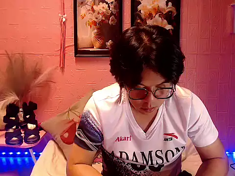 akiramoore online show from 17, 5, 2026