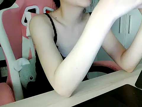 lucienguyen online show from 4, 7, 2026
