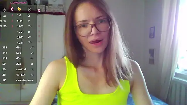 mmmay day online show from 18, 4, 2026
