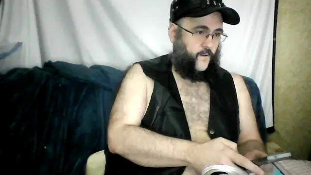 Snapshot of BriTheTopBear chatting on 1, 5, 2026 BriTheTopBear online show from 1, 5, 2026