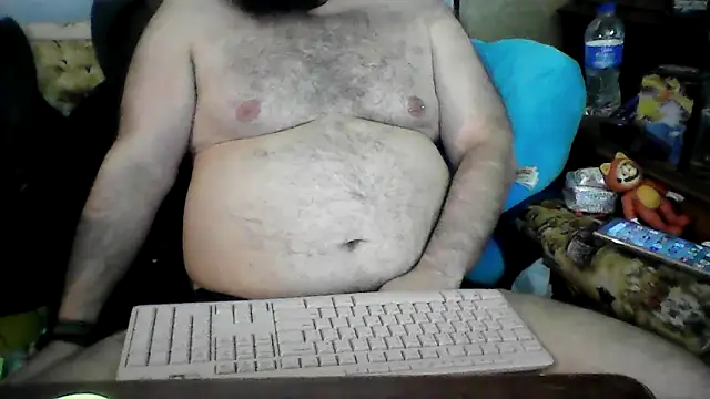 Snapshot of BriTheTopBear chatting on 21, 5, 2026 BriTheTopBear online show from 21, 5, 2026