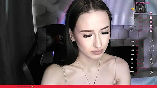 KellyMur  online show from 8, 5, 2026