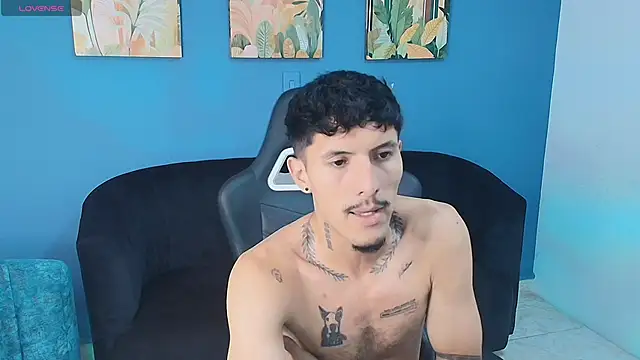 ALEXXXTREM69 online show from 9, 4, 2026