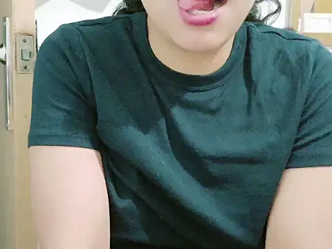 Snapshot of MojaditPussy chatting on 19, 6, 2026 MojaditPussy online show from 19, 6, 2026