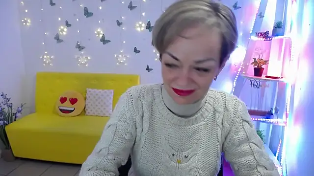 NikaMayu online show from 1, 5, 2026
